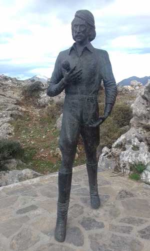 Anogia-zanger-Nikos