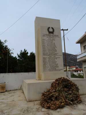 oorlogsmonument-in-Tylisos