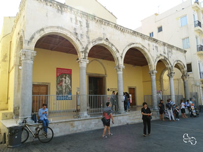 Basiliek-van-San-Marco-in-hartje-centrum-van-Heraklion San Marco Basiliek in het centrum van Heraklion