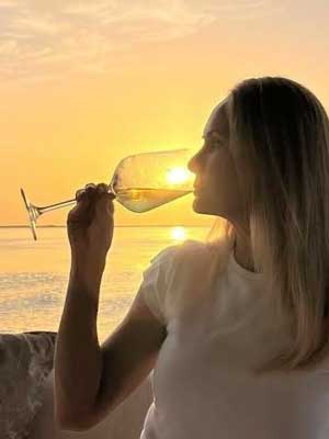 everyones dream - drinking a Cretan wine in the Cretan sunset